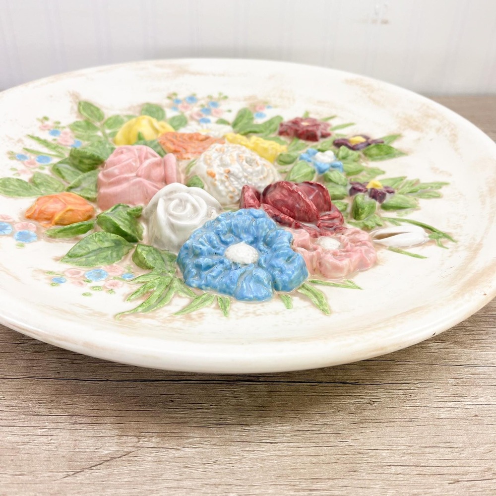 Vintage Floral Wall Hanging: Cottage Chic Home Decor - Picture 10 of 12